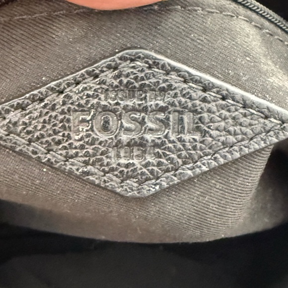 Fossil Vintage Black Pebbled Leather Crossbody GUC - Picture 10 of 11